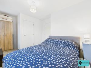 Bedroom- click for photo gallery